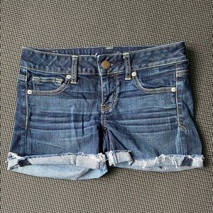 Dark jean American Eagle stretch midi shorts